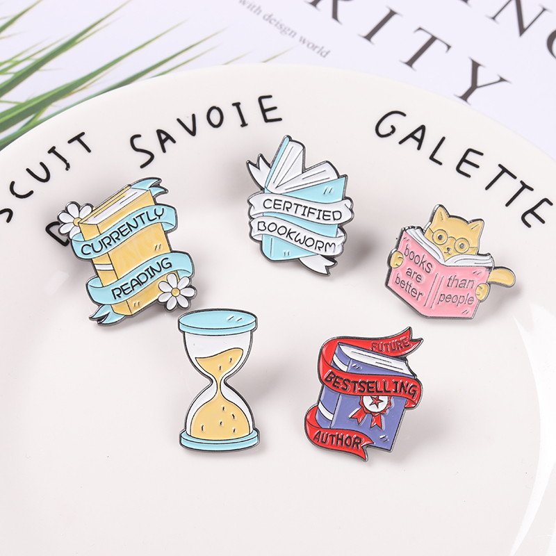 Cute Books Enamel Brooch Dog F - Jewelry Making Journal ulasan dan harga